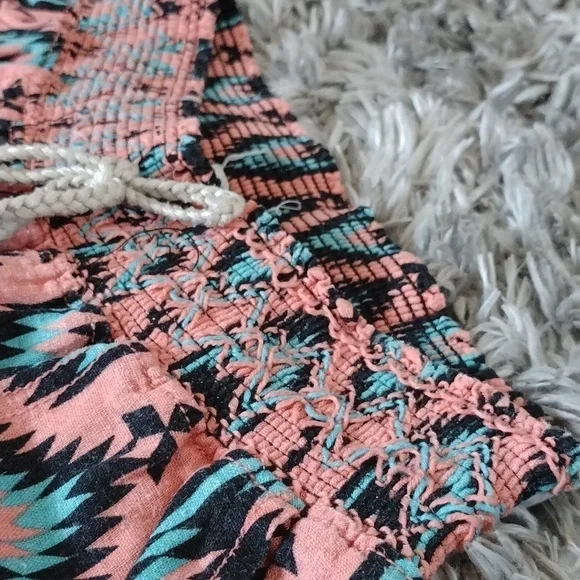 Kiss & Cry Multicolor Linen Pants. - Picture 3 of 5